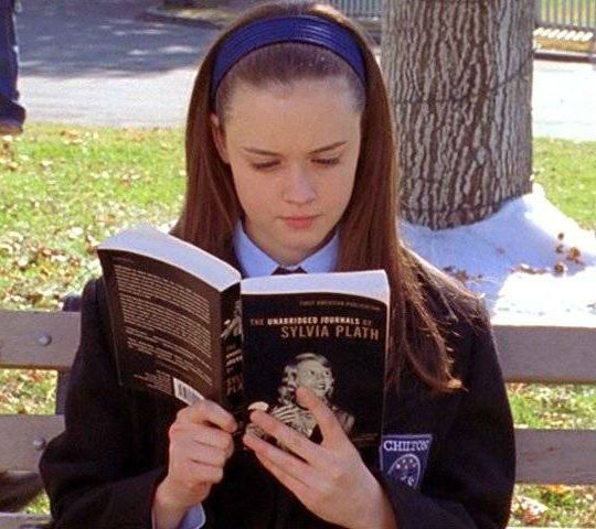 Rory Gilmore reading 
